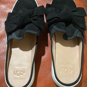UGG